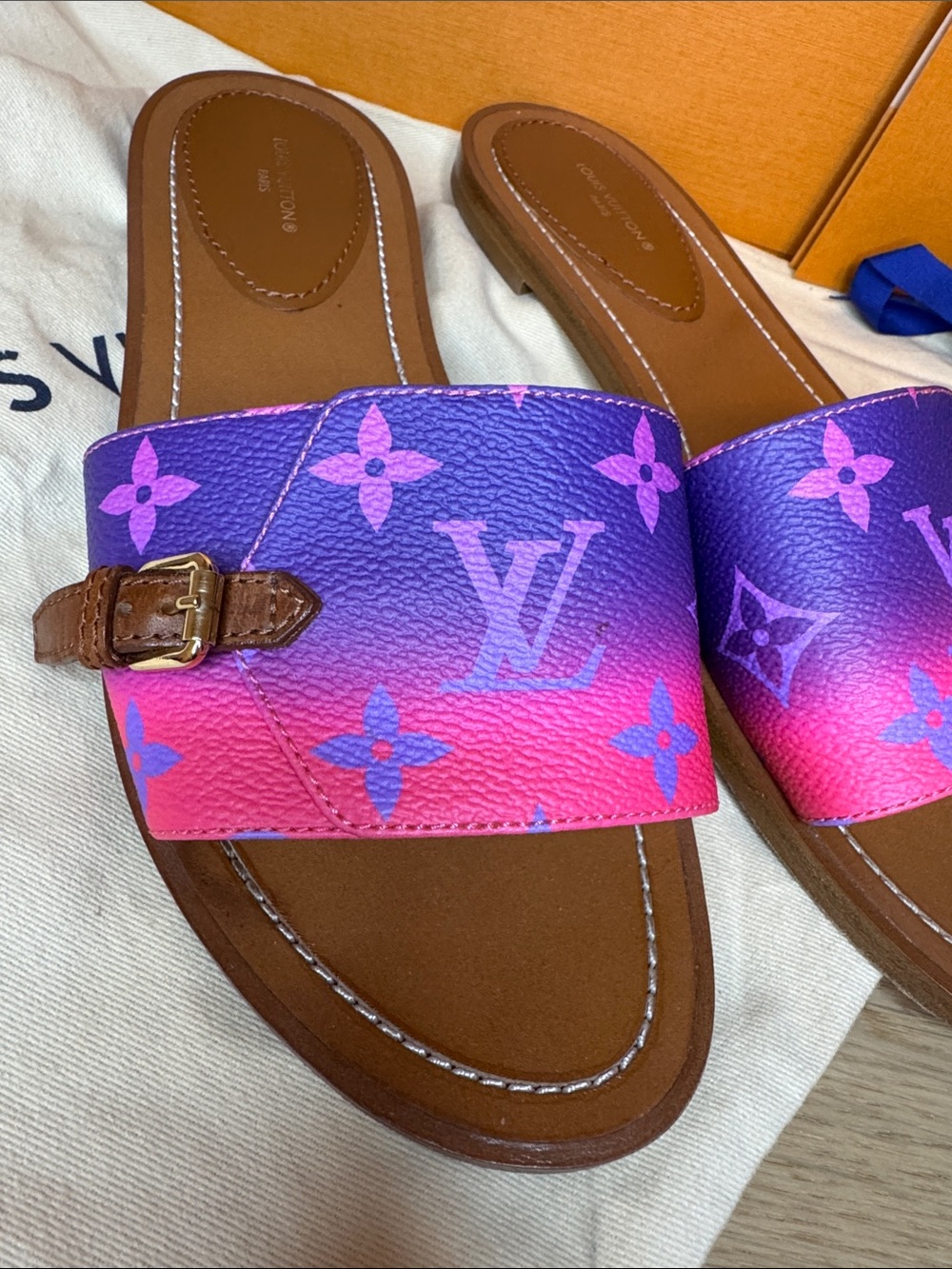 Louis Vuitton Spring In The City Lock It Flat Mule Pink Purple Ombré Sandals - Picture 2 of 8
